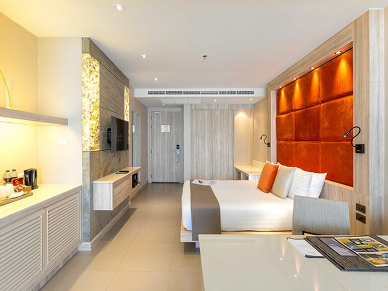 Cape Sienna Hotel & Villas