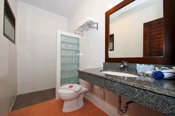 Hotel Kamala Beachfront Apartment