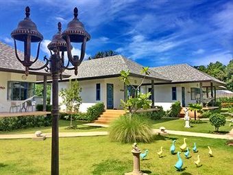 Villa Perennial Resort