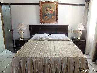 Hotel Orchid Inn Resort