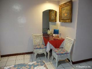 Hotel Orchid Inn Resort