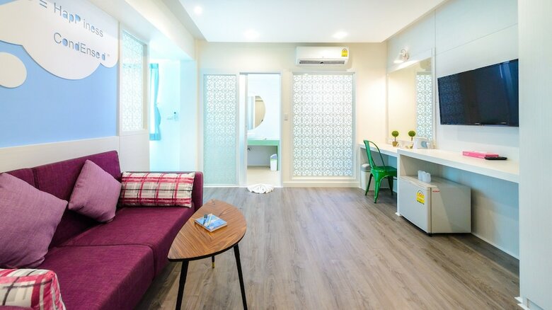 Hotel The Tint At Phuket Town