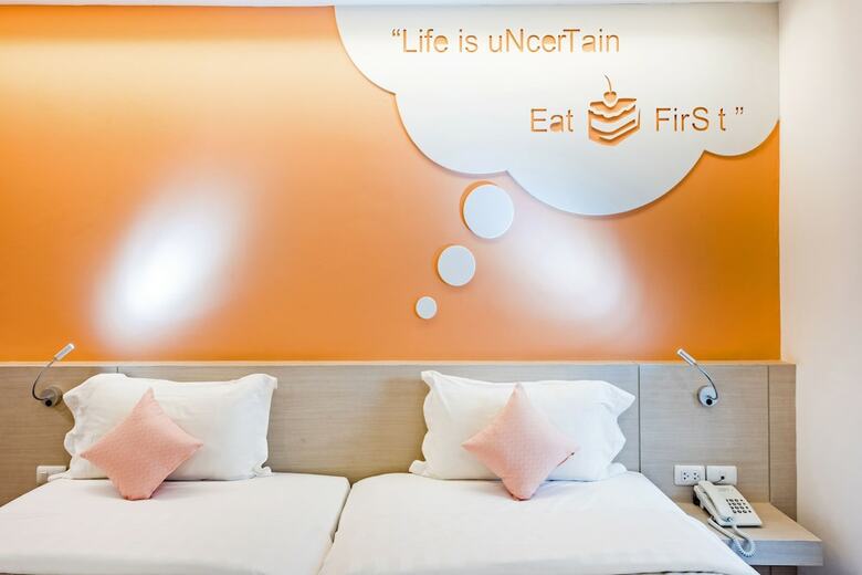 Hotel The Tint At Phuket Town
