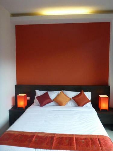 Hostal Karon Sino House