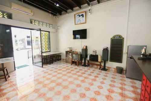 Hostal Phuket Old Town Hostel