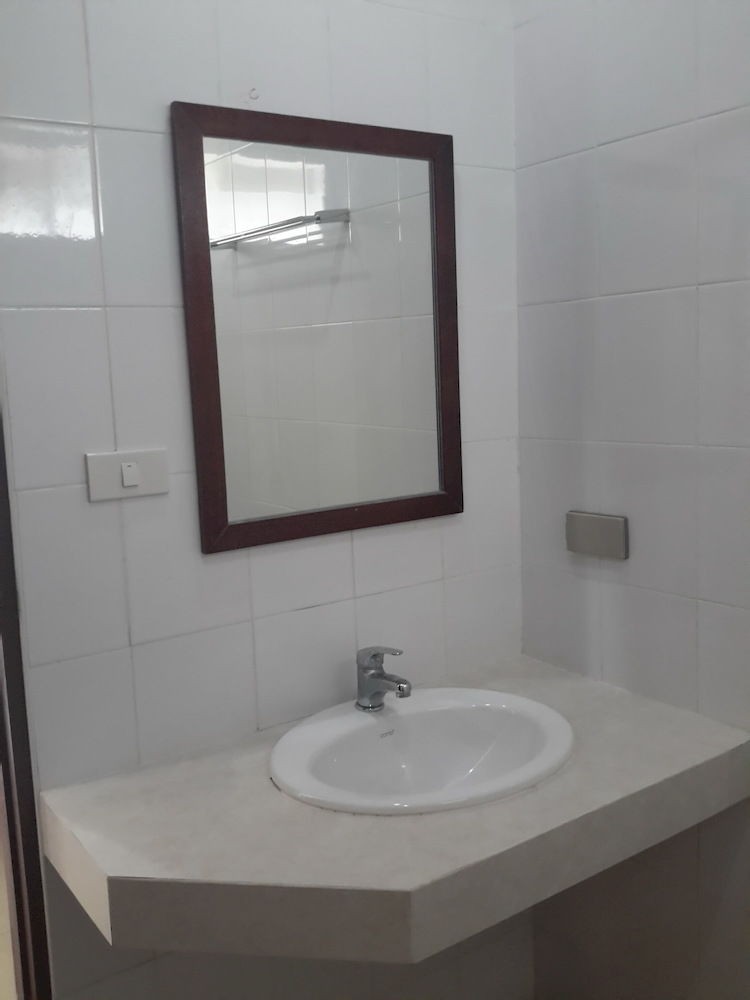 Hostal Sabaidee Residence