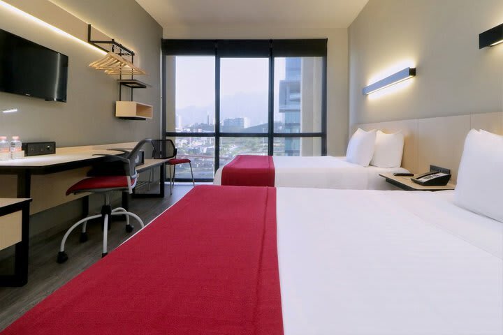 Hotel City Express Plus Monterrey Galerias