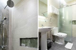 Oyo 146 Solace Hotel