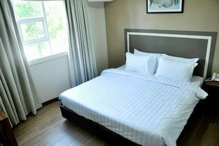 S Hotel And Residences