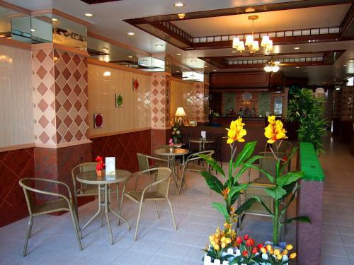 Hostal Pacific Inn