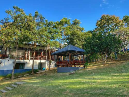 Posada Diamond Village Pai