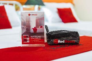 Hotel Reddoorz @ The Manor Davao