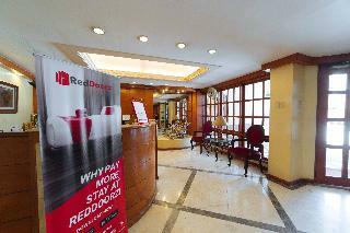 Hotel Reddoorz @ The Manor Davao