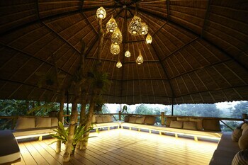 House Of Love @ Pai