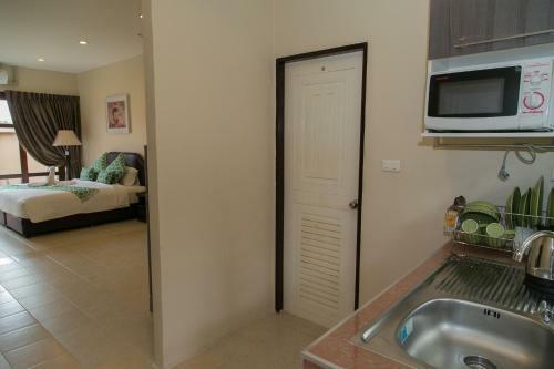 Hostal Garden Home