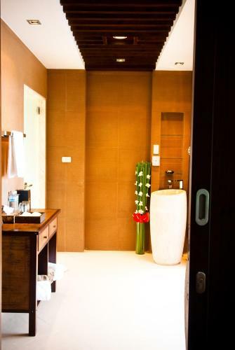Hotel Sareeraya Villas & Suites