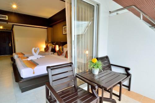 Samui First House Hotel