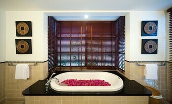 Kanda Residences Pool Villa