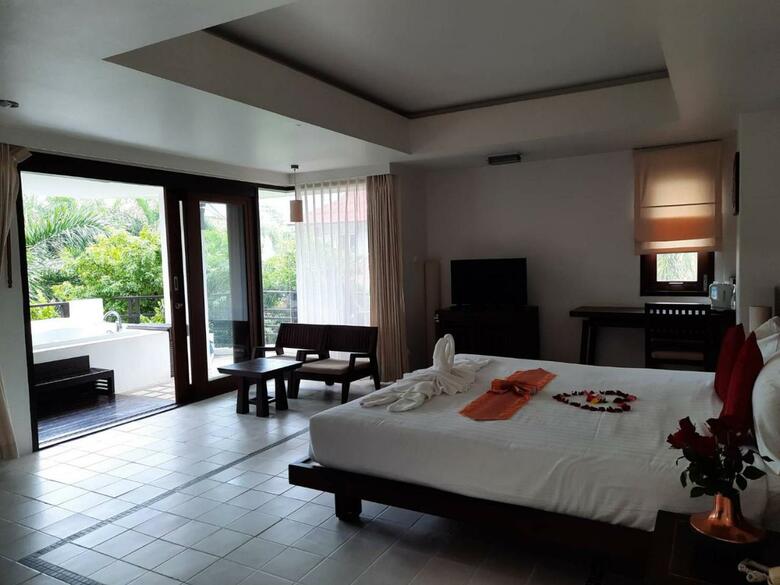 Hotel Evergreen Resort