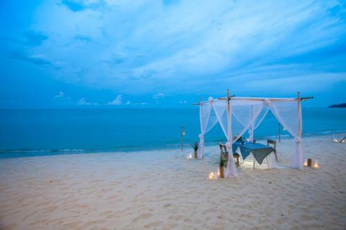 Hotel Baan Talay Resort