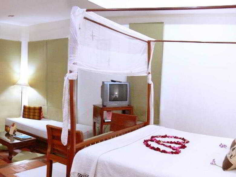 Hotel Malibu Beach Resort