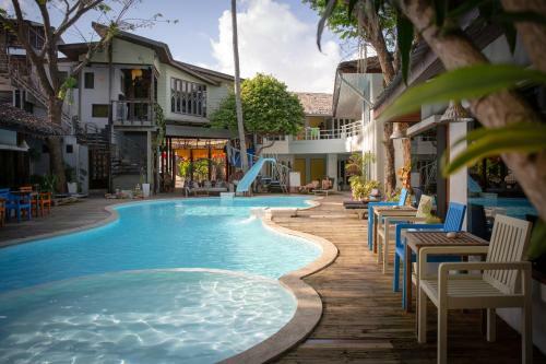 Hotel Tango Beach Resort