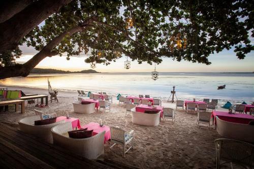Hotel Tango Beach Resort