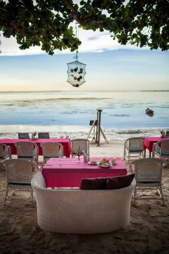 Hotel Tango Beach Resort