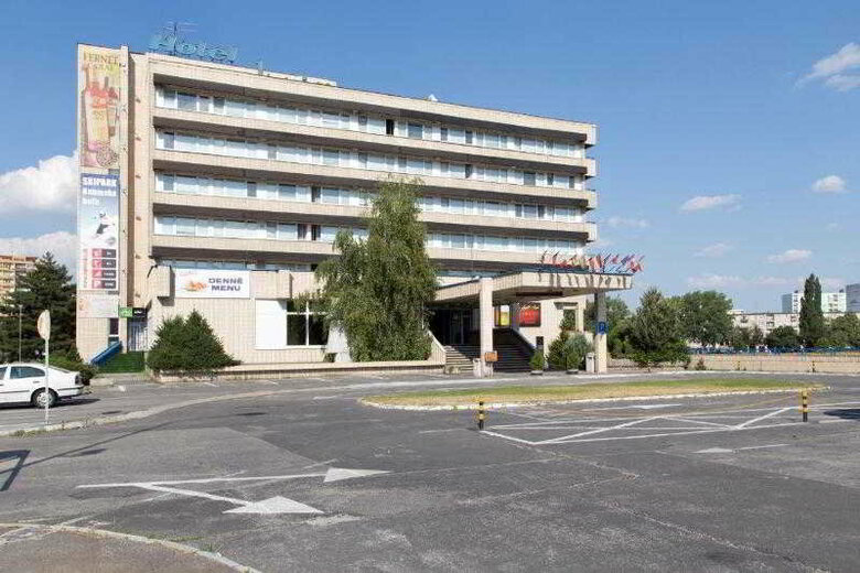 Hotel Junior