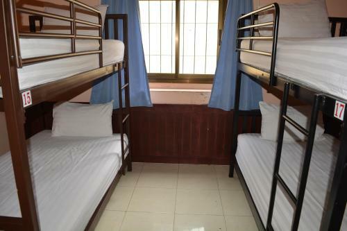 Hostal Tams Guesthouse