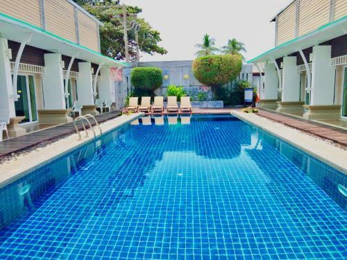 Hotel Al's Resort