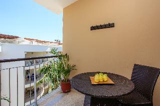 Apartamentos El Faro Residences