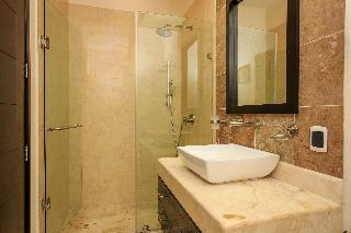 Apartamentos El Faro Residences