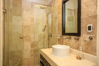 Apartamentos El Faro Residences