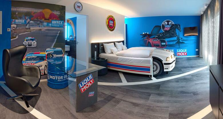 V8 Hotel Motorworld Region Stuttgart, Bw Premier