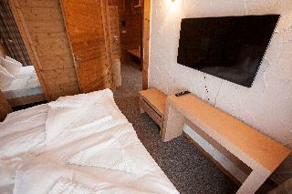 Aplend Kukucka Mountain Hotel & Residences