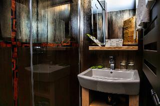 Aplend Kukucka Mountain Hotel & Residences