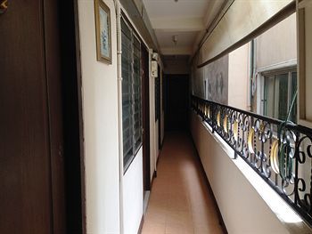 Hostal Amarin Inn