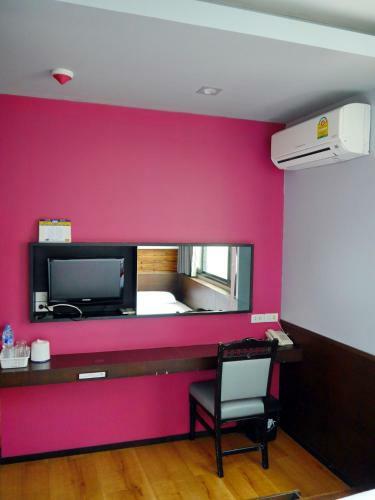 Hotel At One Service