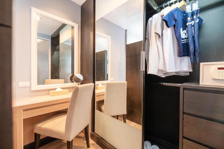 Bed & Breakfast Demeter Residences Suites