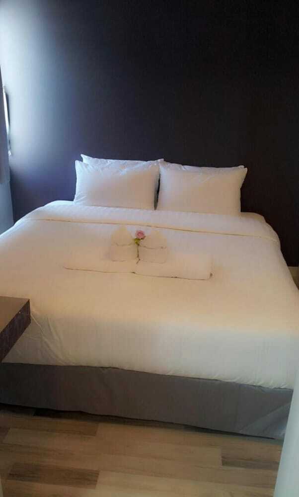 Nantra Ploenchit Hotel