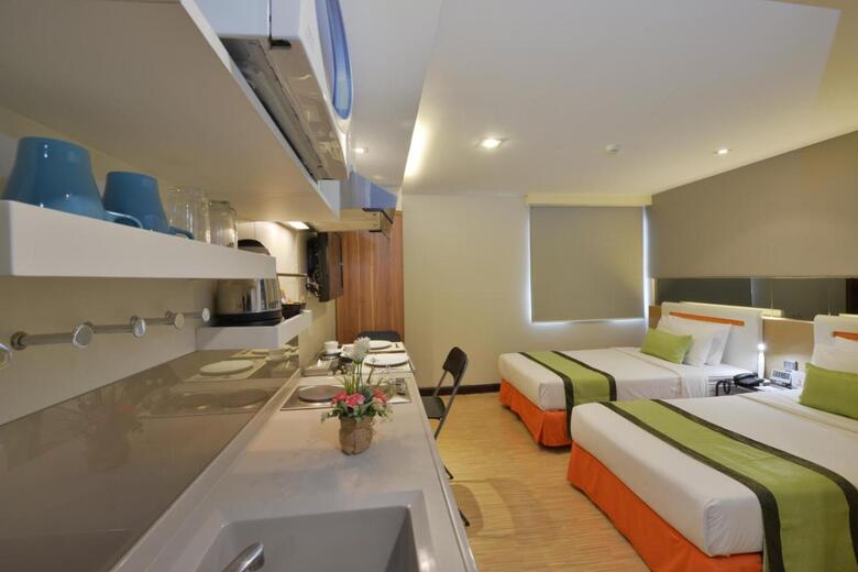 Hotel Check Inn Phromphong