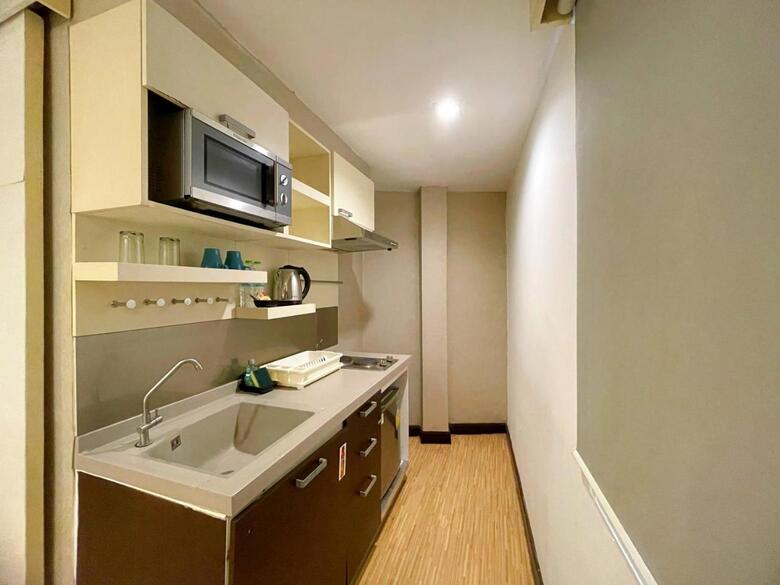Hotel Check Inn Phromphong
