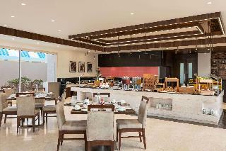 Hotel Ramada By Wyndham Gandhidham Shinay