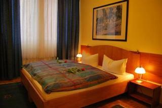 Hotel Pension Abc .