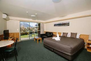 Hotel Clearbrook Motel And Serviced