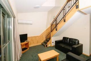 Hotel Clearbrook Motel And Serviced