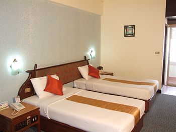 Ratchada City Hotel