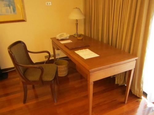 Hotel Pantip Suites