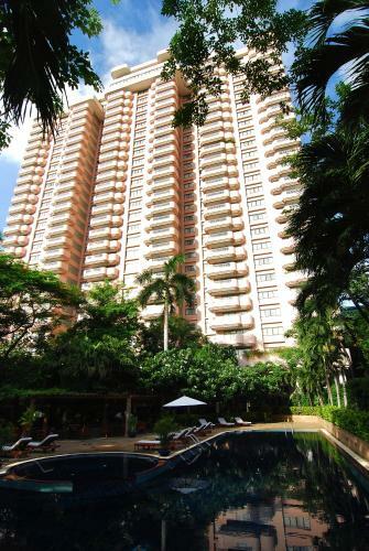 Hotel Pantip Suites